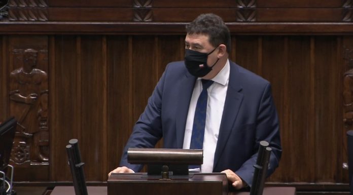 „Hasło, że firmy padają, nie znajduje potwierdzenia w danych”