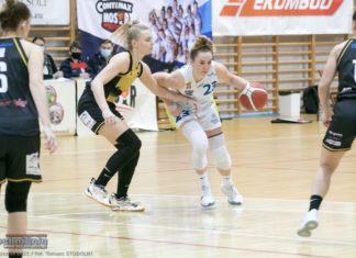 1. liga koszykówki. Bochnianki postawiły się liderowi – ZDJĘCIA