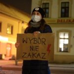 Protest na Rynku w Bochni: „Niech żadna z nas nigdy nie będzie szła sama” – WIDEO