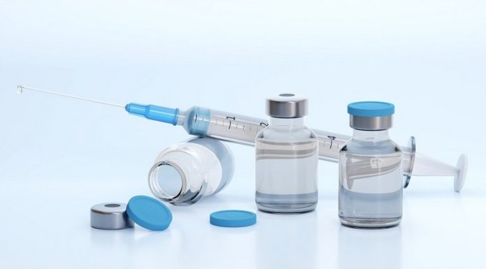 CBOS: 25 proc. ankietowanych nie zamierza zaszczepić się przeciwko COVID-19