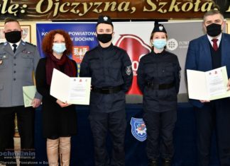 Bochnia. W II LO działają dwie klasy o profilu policyjnym. Większość stanowią w nich dziewczęta