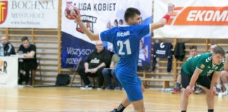 Ręczna: Zwycięstwo MOSiR po zaciętym meczu – ZDJĘCIA