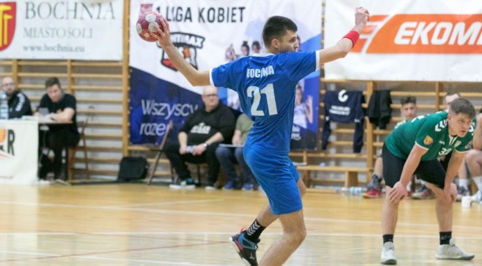 Ręczna: Zwycięstwo MOSiR po zaciętym meczu – ZDJĘCIA