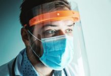 Chusty i przyłbice to jednak za mało. Od soboty trzeba nosić maseczki