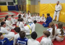 Młodzi judocy konsultowali się z Tomaszem Kowalskim