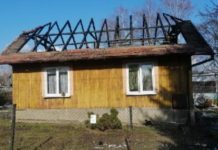 Bochnia. Pożar strawił dach domu pana Piotra. Ruszyła zbiórka funduszy na remont