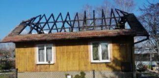 Bochnia. Pożar strawił dach domu pana Piotra. Ruszyła zbiórka funduszy na remont