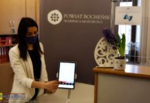 Wideotłumacz języka migowego w bocheńskim starostwie