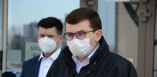 Wojewoda: sytuacja w Małopolsce bardzo trudna, niewykluczona relokacja pacjentów