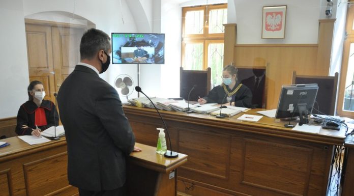 W bocheńskim sądzie ruszył proces przeciwko wójtowi gminy Rzezawa