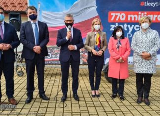 Bochnia. Parlamentarzyści PiS z regionu apelują do opozycji o poparcie ustawy ws. środków z UE