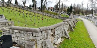 Bochnia. 100-letni mur na cmentarzu przy ul. Orackiej grozi zawaleniem