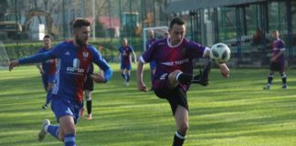 Nożna. Remis BKS w Barcicach