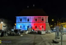 Bochnia. Muzeum w biało-czerwonej iluminacji – ZDJĘCIA