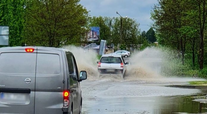 Magistrat o zalewaniu ulicy Gazowej: By rozwiązać problem, potrzeba kilku milionów złotych