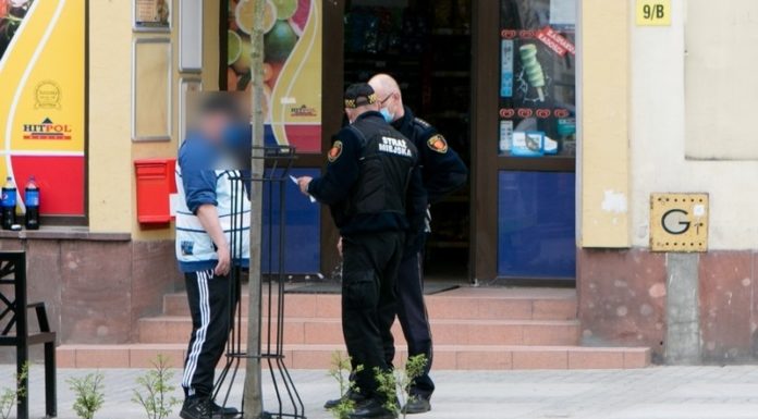 Po apelu radnego straż miejska częściej kontroluje bocheński Rynek