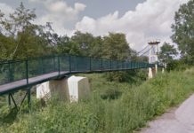 Damienice. Most wiszący nad Rabą wyłączony z użytkowania