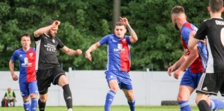 Nożna. Kibice wrócili na stadion, BKS wygrał 3:0 – ZDJĘCIA