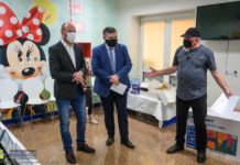 Akcja charytatywna. 13 telewizorów trafiło na Oddział Dziecięcy bocheńskiego szpitala – ZDJĘCIA