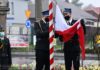 Bochnia. Uroczyste podniesienie flagi państwowej z okazji Dnia Flagi – ZDJĘCIA