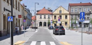 Otwarto zachodnią pierzeję i kilka ulic w centrum Bochni – ZDJĘCIA