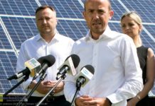 Borys Budka na Bocheńszczyźnie. Apel o wycofanie się ze zmian dotyczących fotowoltaiki