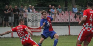 Nożna. Okazałe wyjazdowe zwycięstwo BKS. Hat-trick Harveya Browne’a – ZDJĘCIA