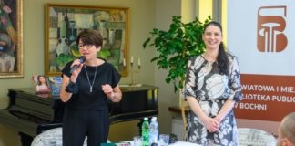 Biblioteka: Spotkanie z Ałbeną Grabowską – ZDJĘCIA