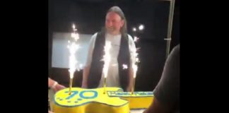 70. urodziny Marka Piekarczyka. Rockman dostał tort od RMF FM