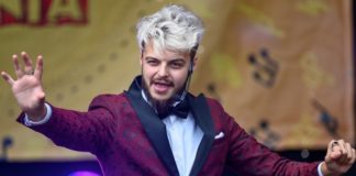 Bocheńska Scena Letnia. W amfiteatrze Parku Uzbornia wystąpił Czarek Czaruje – ZDJĘCIA