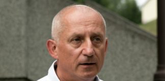 Bochnia. Poseł Neumann o szczepieniach: Wierzcie nauce, nie idiotom!