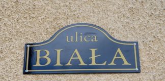 Bochnia. Wymiana tabliczek z nazwami ulic