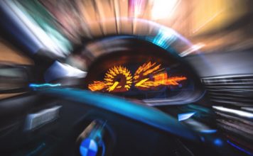 Wzmożone weekendowe działania bocheńskiej policji w związku z nielegalnymi wyścigami