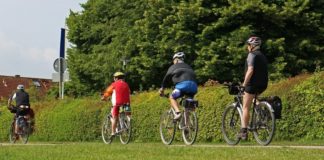 Drwinia. Rusza budowa kolejnych ścieżek pieszo-rowerowych