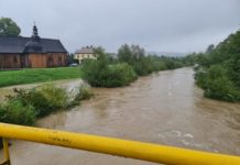 ??? NA ŻYWO: Ulewy, podtopienia, wezbrania rzek – AKTUALIZUJEMY