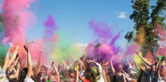 Bochnia. Festiwal Kolorów w Parku Uzbornia – ZDJĘCIA, WIDEO