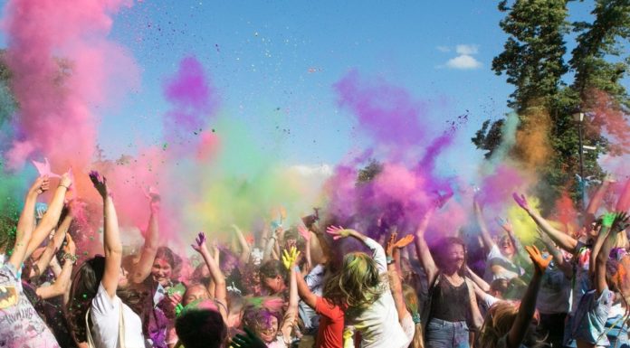 Bochnia. Festiwal Kolorów w Parku Uzbornia – ZDJĘCIA, WIDEO