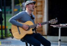 „Paryska przygoda z muzyką”. Francois Martineau wystąpił w tężni solankowej – ZDJĘCIA