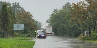 ??? Ciągle pada. Wysoka Stradomka i Raba, służby w pogotowiu – AKTUALIZUJEMY