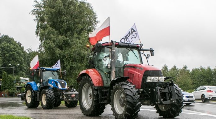 Bochnia-Brzesko. Rolnicy protestują na DK94 – ZDJĘCIA