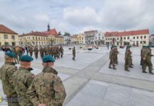 Wojsko na Rynku w Bochni. To próba przed sobotnimi uroczystościami – ZDJĘCIA, WIDEO