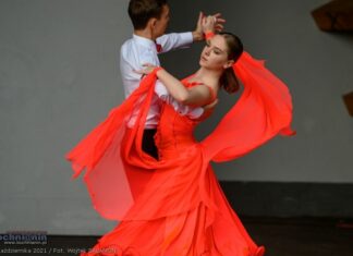 Bochnia. Pokaz tańca towarzyskiego na Uzborni – ZDJĘCIA