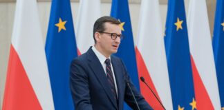 Morawiecki: zagrożenie COVID-19 wciąż realne; szczepionka najlepszą bronią