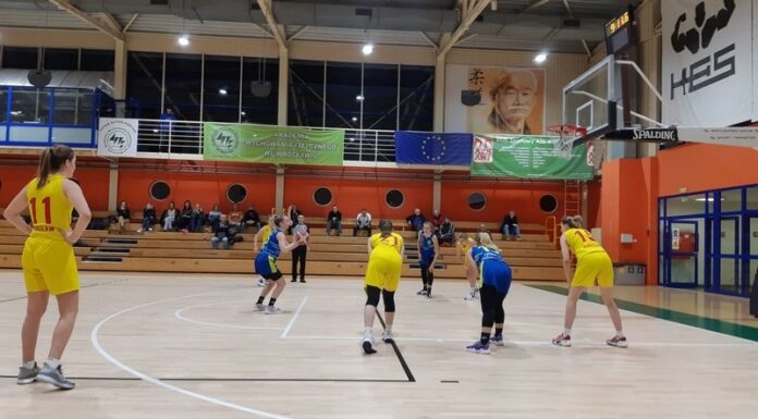 1. liga koszykówki. Bochnia ze zwycięstwem we Wrocławiu