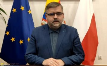 W czwartek na Rynku akcja „Zaszczep się dla Niepodległej”. Starosta zachęca filmikiem – WIDEO