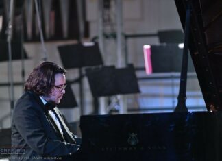Jakub Kuszlik z Małopolską Nagrodą Twórczości. Pianista z Bochni otrzyma 30 tys. zł