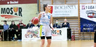 1. liga koszykówki. Julia Natkaniec przeszła do drużyny lidera tabeli