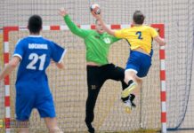 Ręczna: Porażka MOSiR-u 1 bramką z rezerwami VIVE – ZDJĘCIA