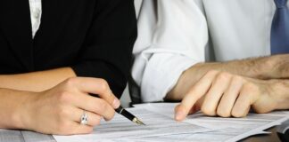 🔸 Myślisz o pracy jako opiekunka osoby starszej? Zwróć uwagę na ten zapis w umowie!