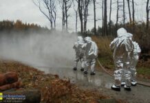 Strażackie ćwiczenia „GAZ 2021”. Scenariusz: pożar stacji gazowej w pobliżu lasu – ZDJĘCIA